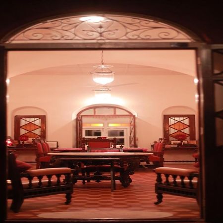 Saffronstays Parsi Manor, Matheran Exteriör bild